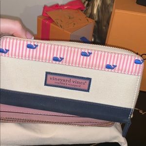 Vineyard vines wallet!